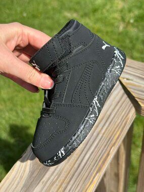 Puma Toddler Sneakers 7C Black Streetwear Athleisure Sporty Core 1043